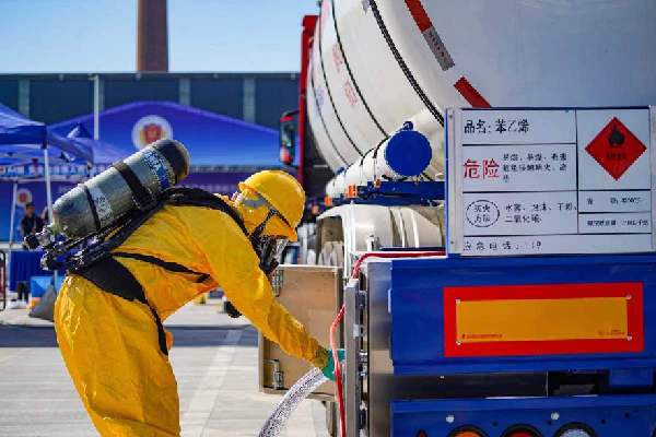 2023年全国危险货物道路运输从业人员安全应急能力全国总决赛在宁波镇海举办